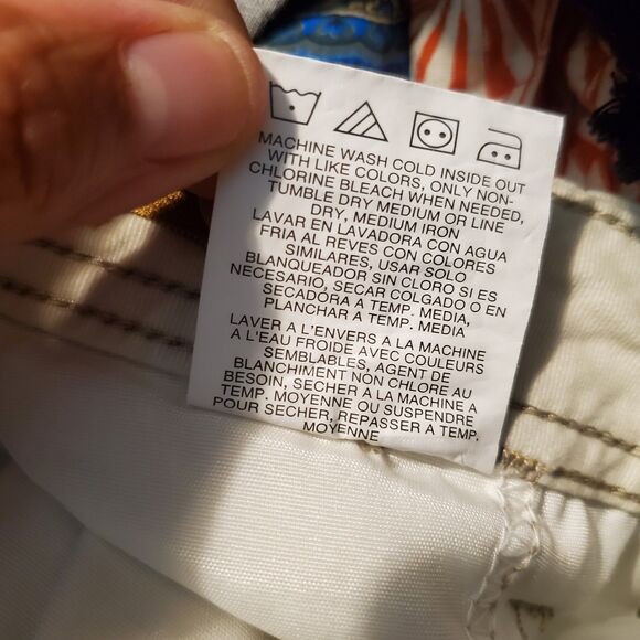 Lee "Rock Salt" Shorts - Side Pockets, Adj. Waist, Belt - Size 10 R NWOT - Picture 7 of 7